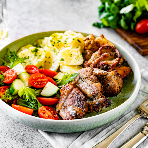 Grillliha kartulisalatiga