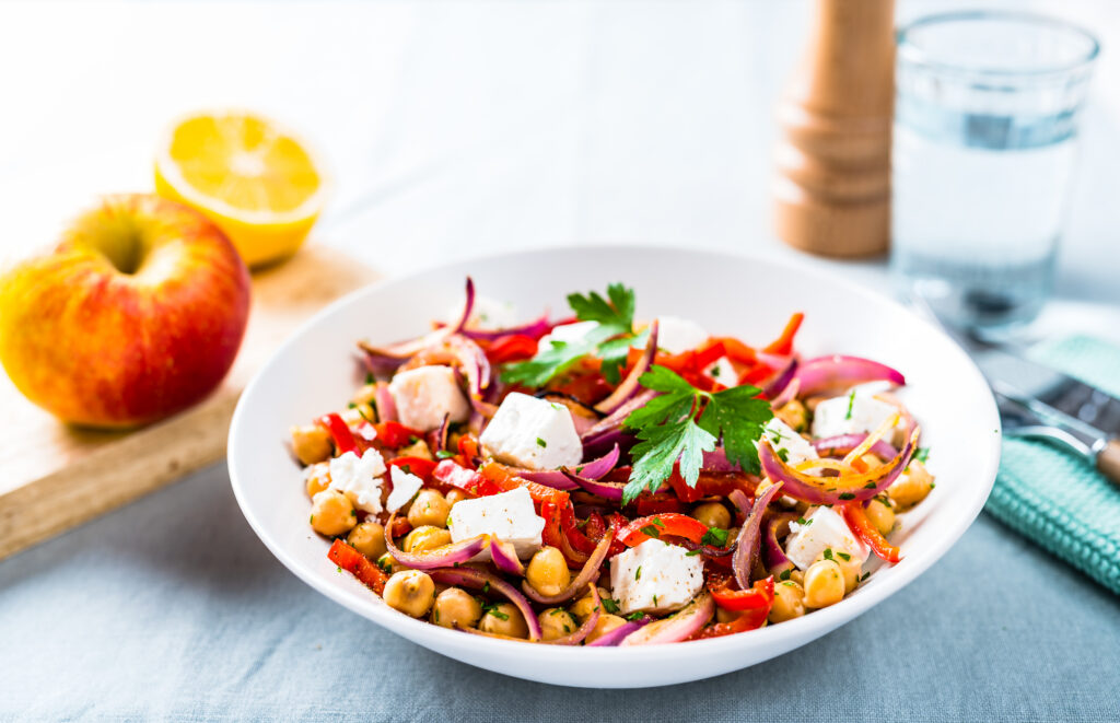 Kikerherne-fetasalat