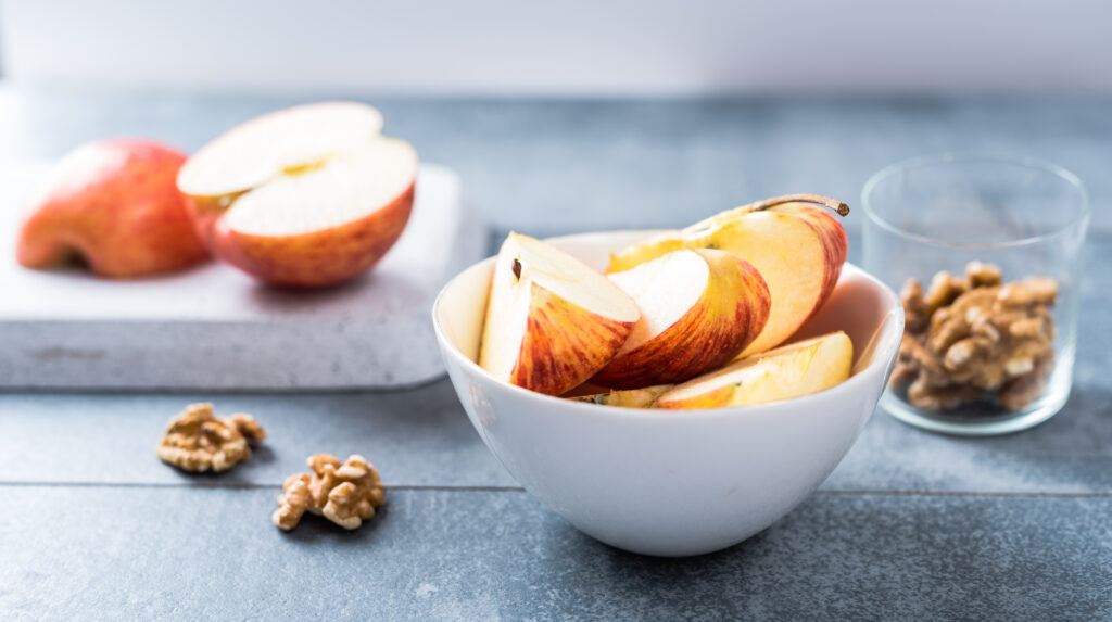 Õun ja kreeka pähklid