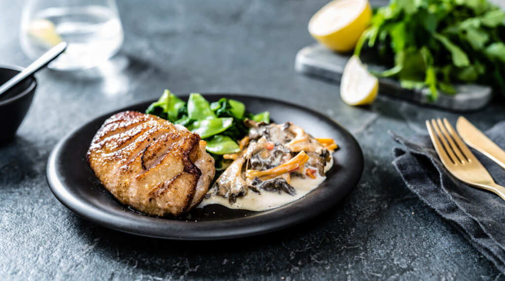 Röstitud pardifilee kreemja kukeseene kastmega