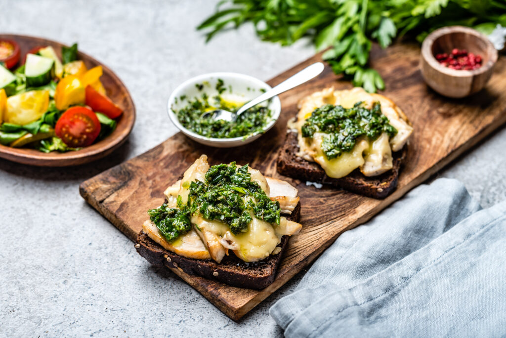 Salsa Verde kanavõileib