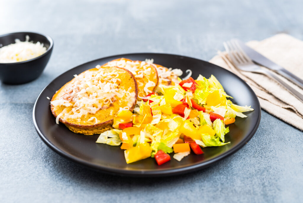 Soolased pannkoogid juustuga