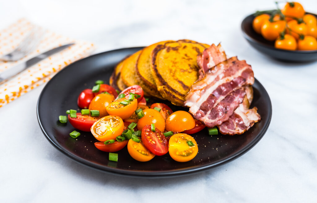 Soolased pannkoogid peekoniga