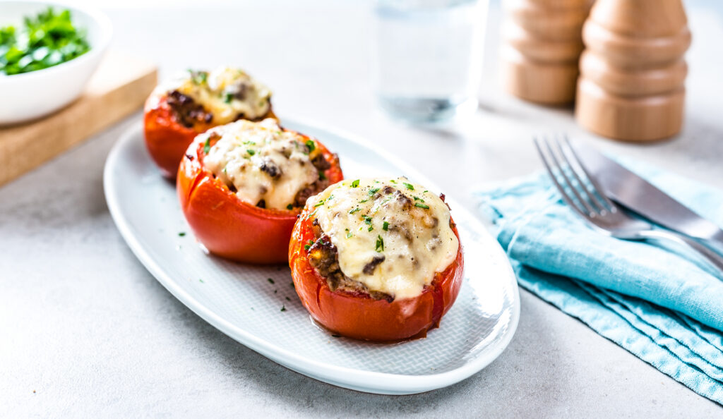 Täidetud tomat hakklihaga