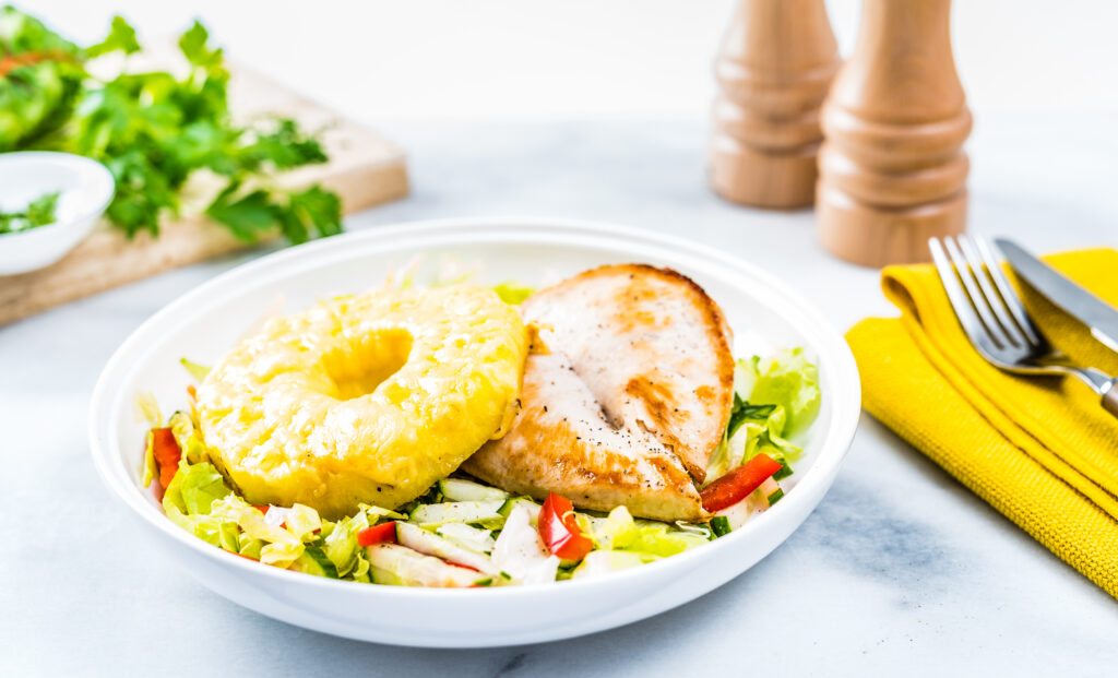 Kana juustu ja ananassiga