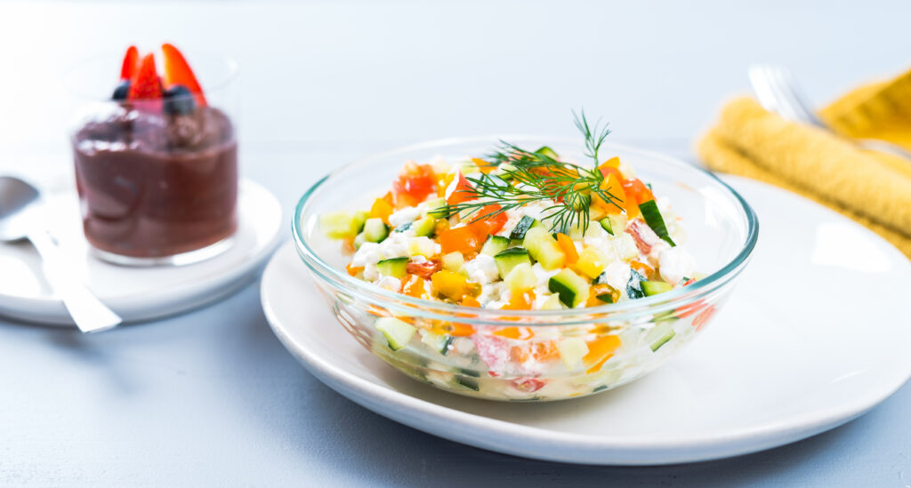 Kodujuust köögiviljadega ja šokolaadikreem