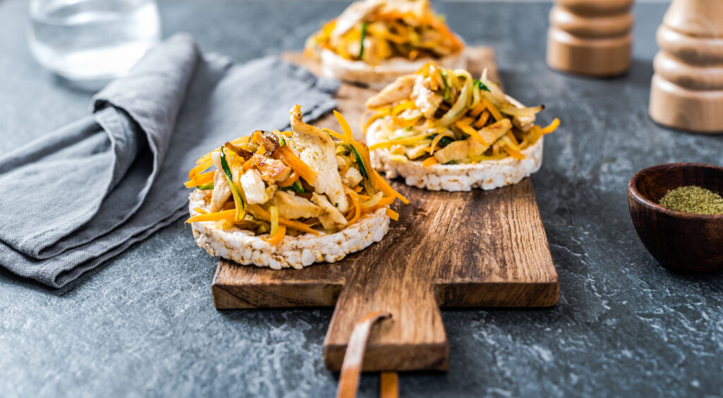 Riisigalett juurviljade ja kanaga