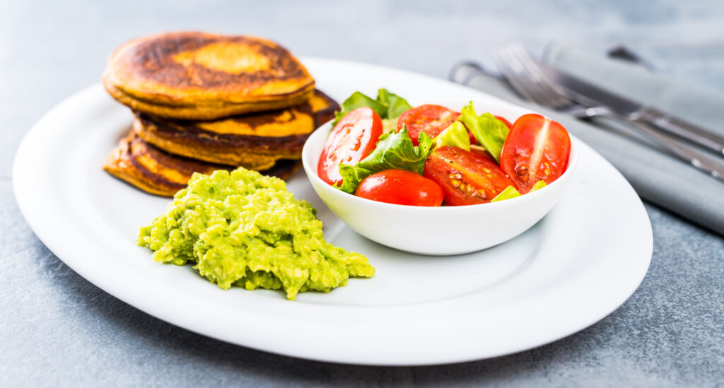 Soolased pannkoogid avokaadoga