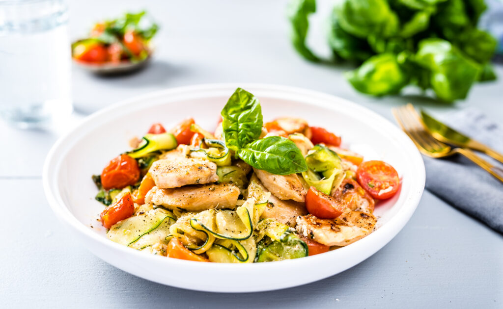 Suvikõrvitsa linguini kanaga