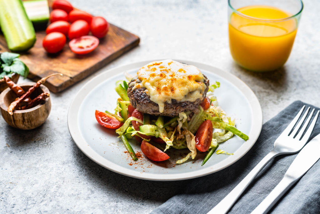 Terav kotlett juustu ja segumahlaga